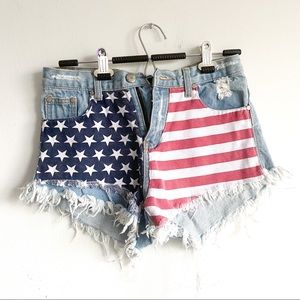 HIGH WAISTED AMERICAN FLAG SHORTS